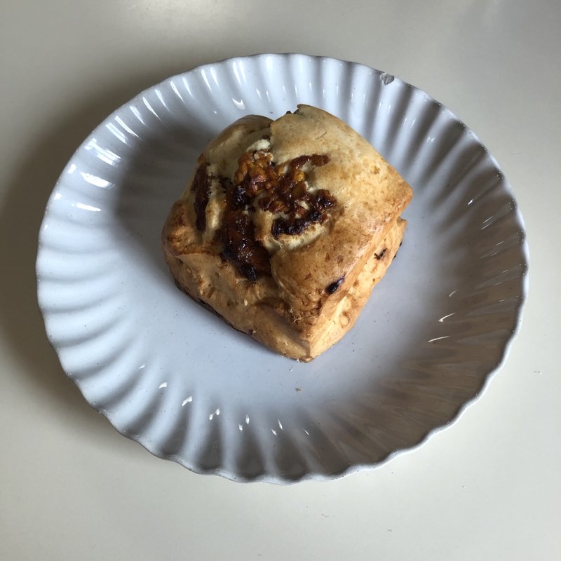 マンゴースコーン(オニバスコーヒー奥沢店)