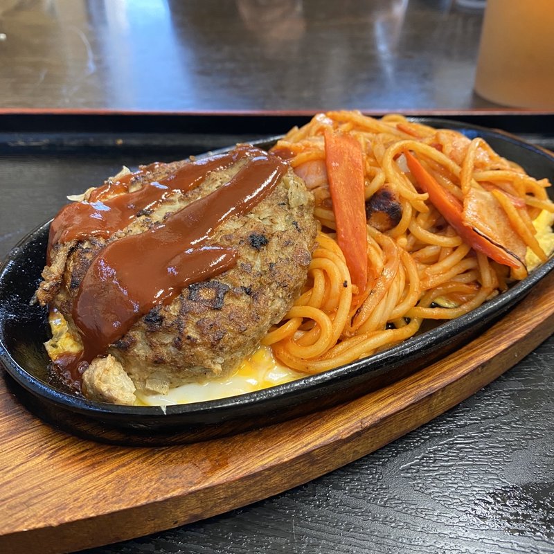 イタスパハンバーグ定食(まんてん食堂 )