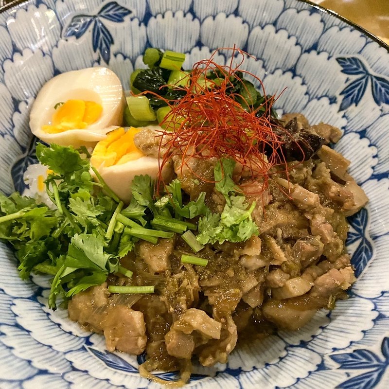 魯肉飯(Cafe & Restaurant LAMP （ランプ）)