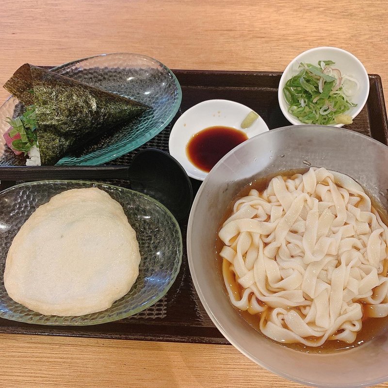 冷やし丸天うどん(丸天うどん専門店 万平)