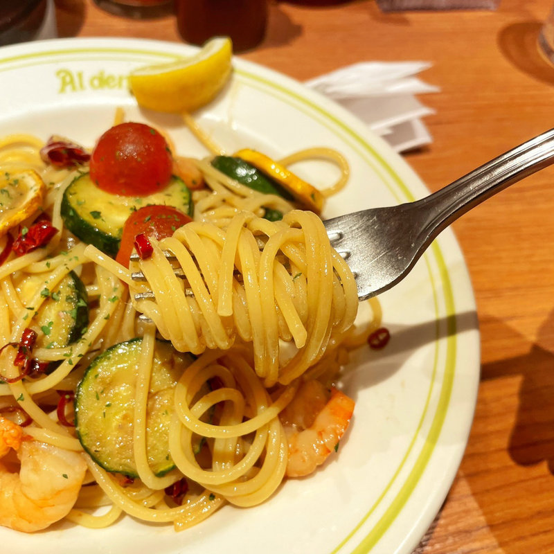 2色のズッキーニと小海老のパスタ(あるでん亭 銀座ファイブ店)