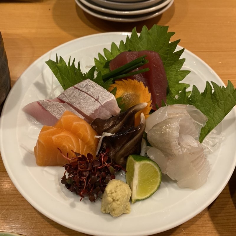 お造り盛り合わせ(庵の梅)