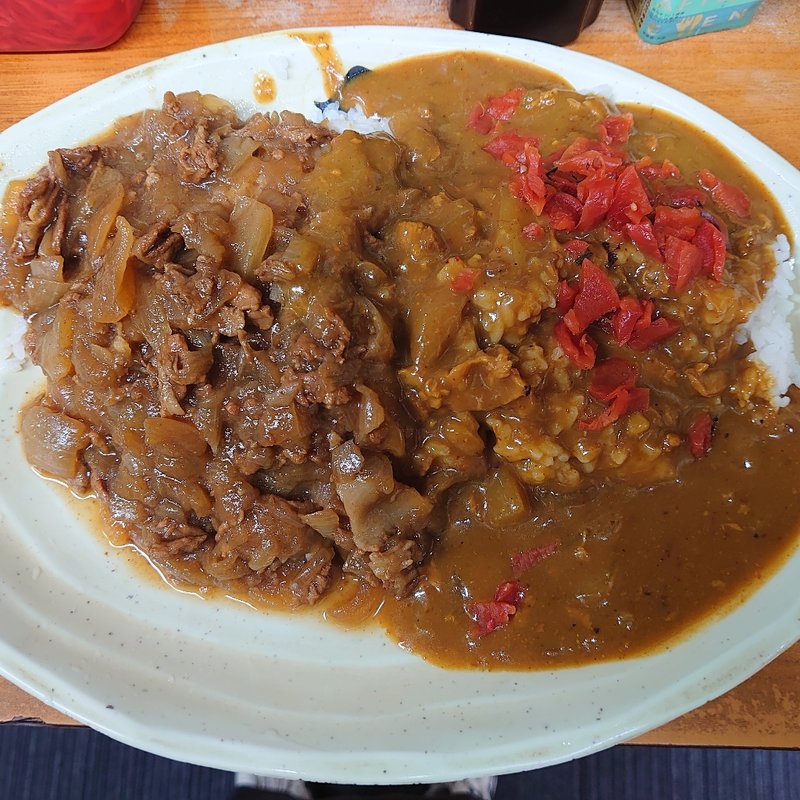 スタミナカレー中(牛八 大井町本店)