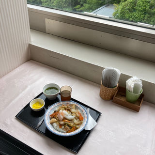 中華丼(カフェテリア美艶)
