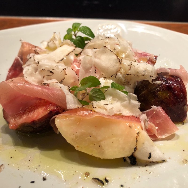 桃と無花果、ブッラータ(バーマン)