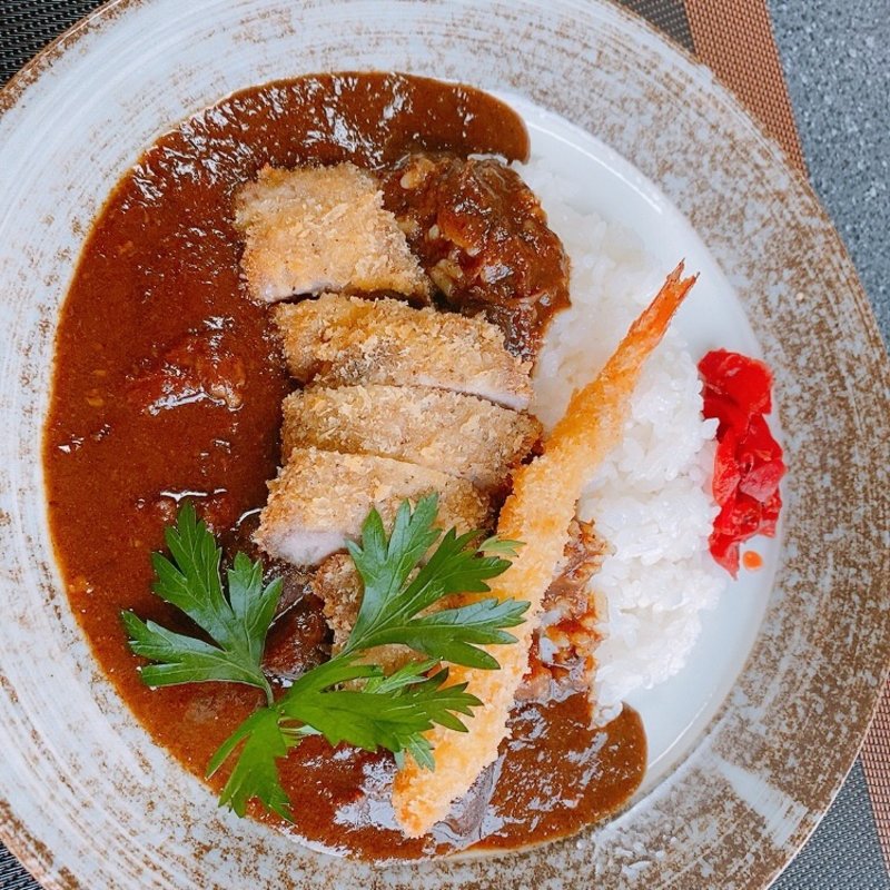 カツカレー(ピーア軒 （ピーアケン）)