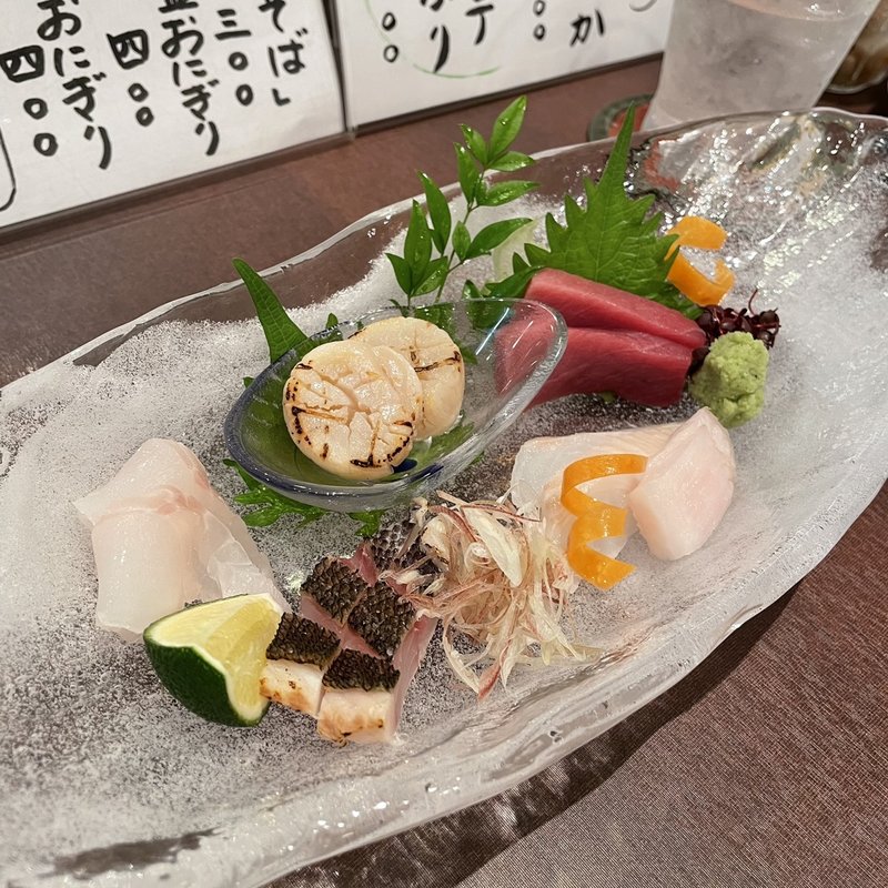 刺身盛り合わせ(うなまんもん)