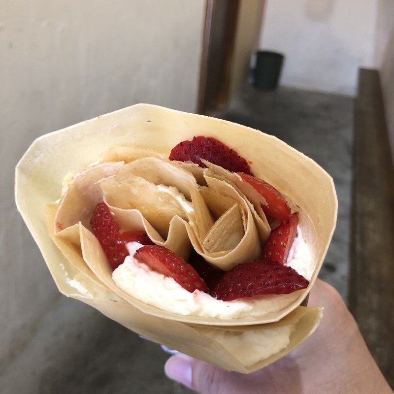 純生クリームいちご(Creperie Tirol)