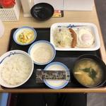 ソーセージエッグ定食(松屋 祖師谷大蔵3丁目店)