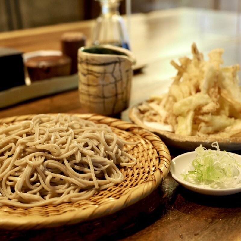 ねぎ天ざる(平日ランチのみ)(自家製粉石臼挽手打蕎麦 守破離 堂島店)