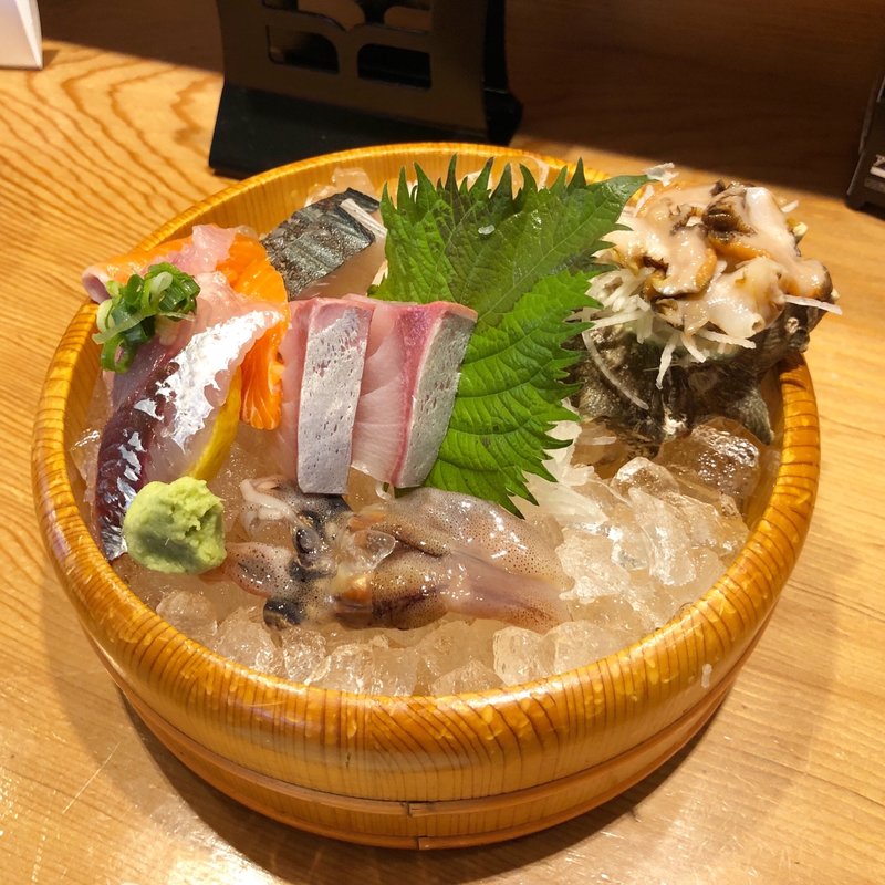 地魚お造り 六種盛(すし居酒屋 日本海)