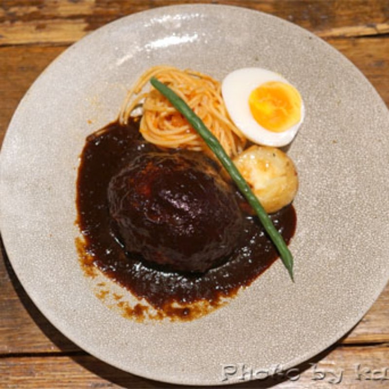 トリュフデミグラスハンバーグ(君のハンバーグを食べたい　渋谷店)
