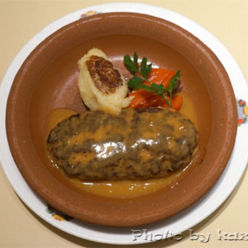 スペインハンバーグ(スペイン料理銀座エスペロ みゆき通り店)