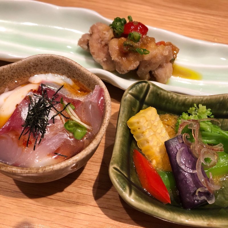 前菜の小鉢3種(魚菜由良　雑魚亭)