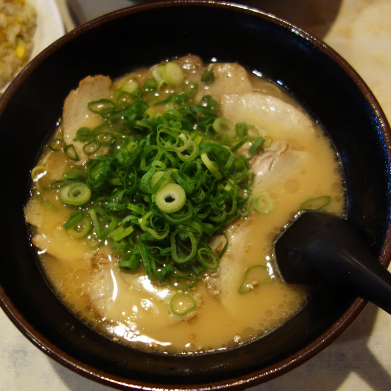 チャーシューメン(博多ラーメン 味一)