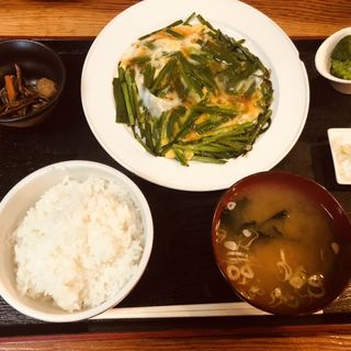 ニラ玉定食(金太 )