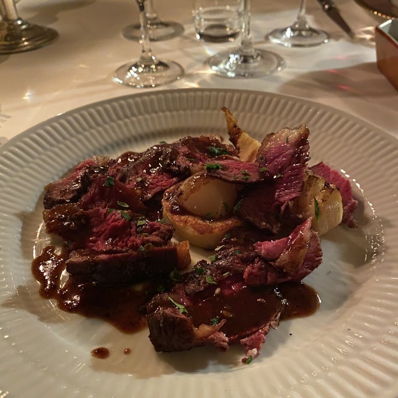 熊肉のロースト(LA CHASSE)