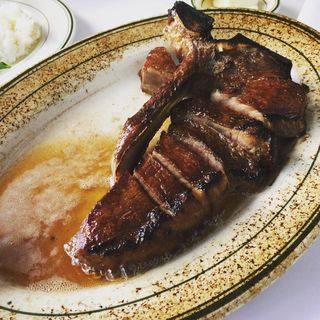 ティーボーンステーキ(ウルフギャング・ステーキハウス　ワイキキ店)