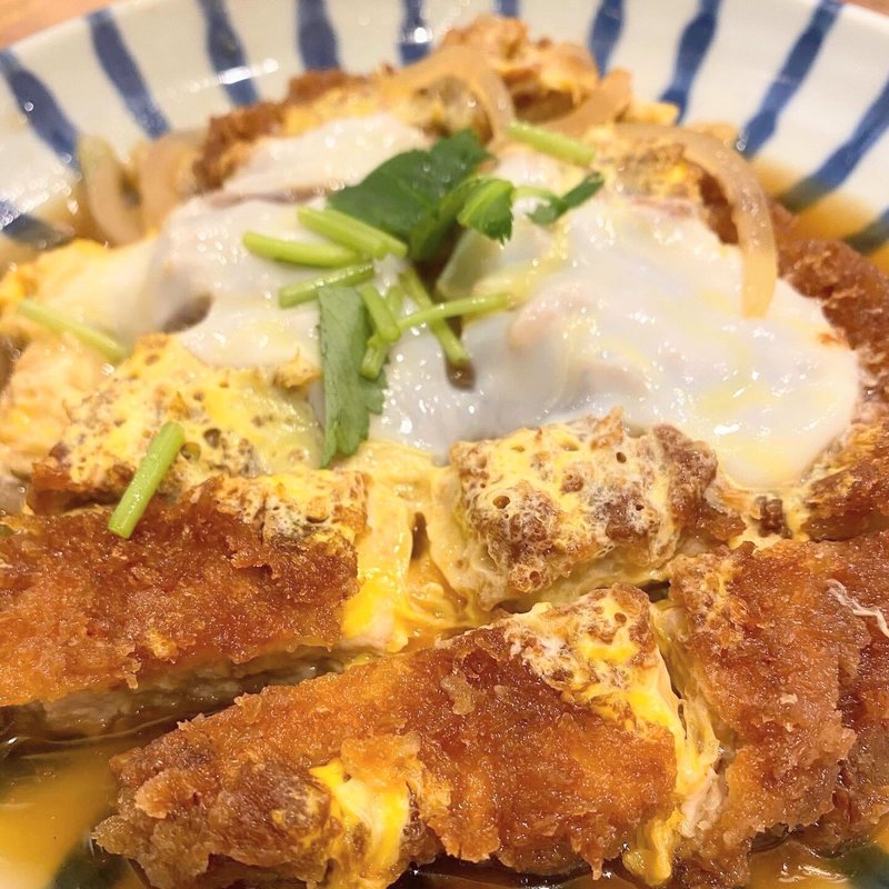 カツ煮(小田保 （おだやす）)