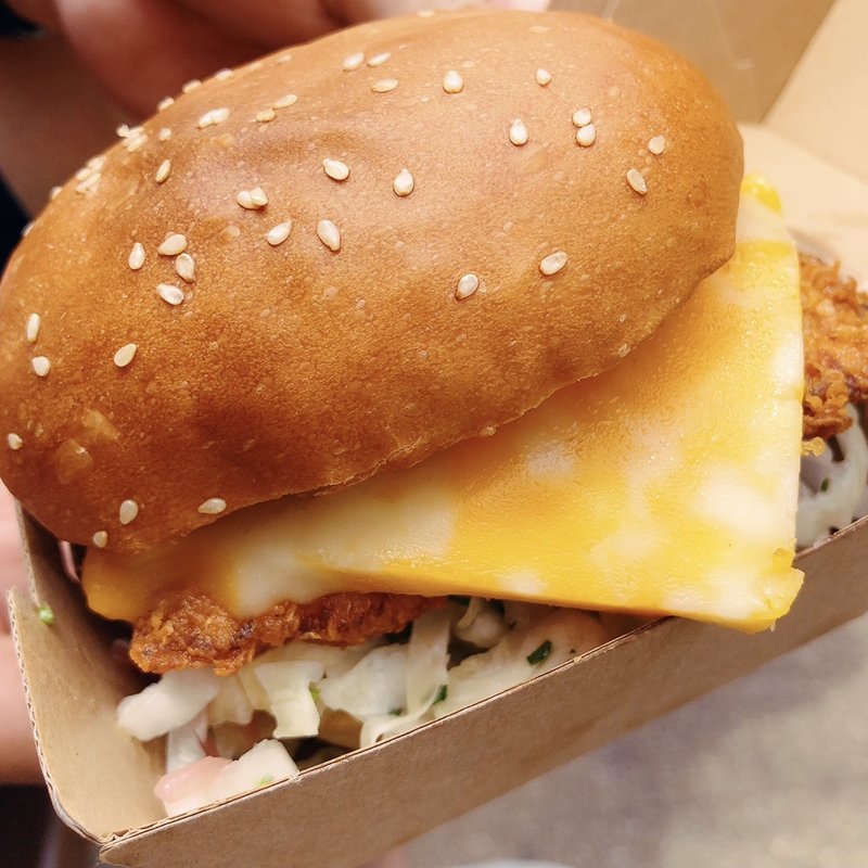 チーズ(ラッキーロッキーチキン（Lucky Rocky Chiken）)