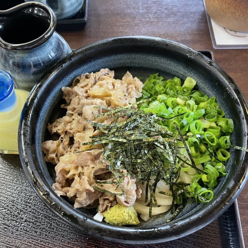 肉ぶっかけうどん(まるしん )
