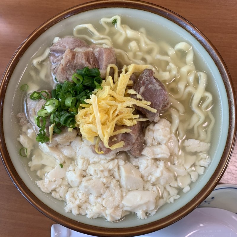 ゆしどうふそば(中)(高江洲そば （たかえす）)