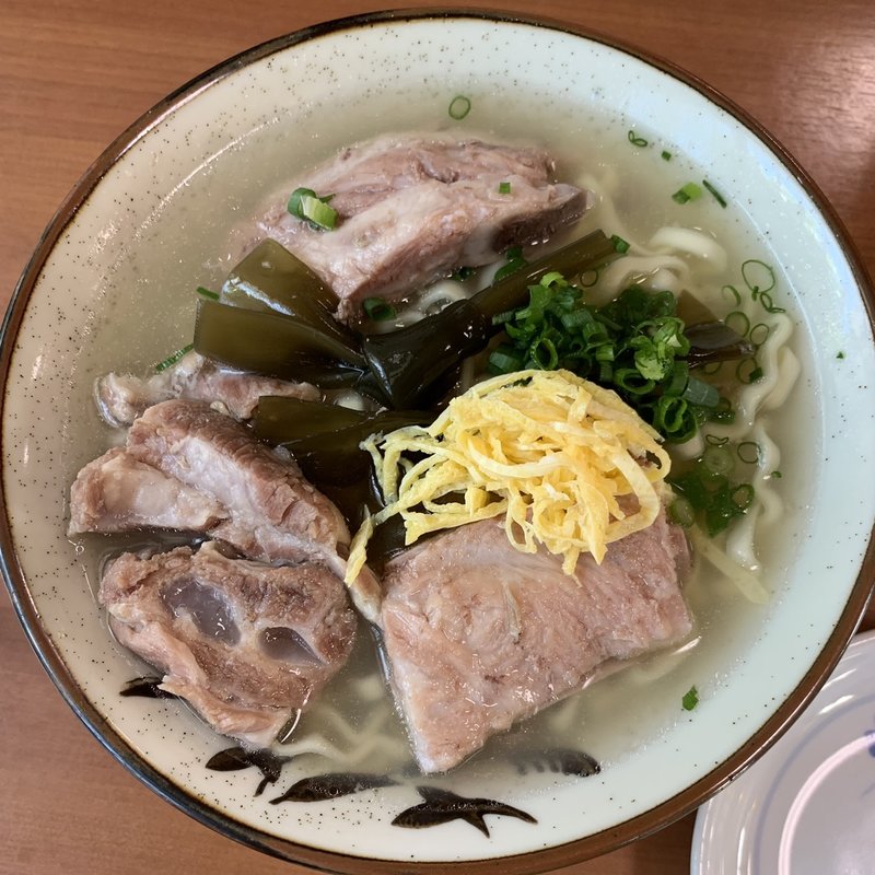 ソーキそば(高江洲そば （たかえす）)