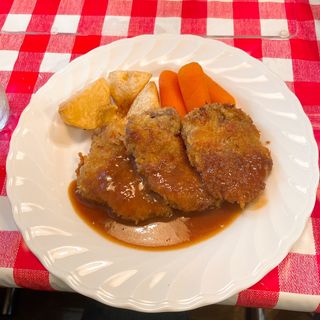 ビーフカツ(ビストロ・ド・ラパン)