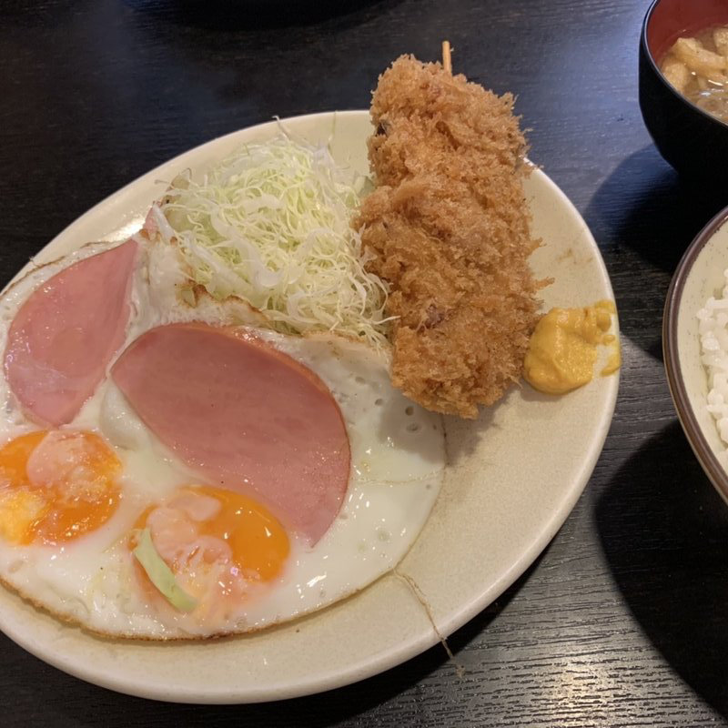 串カツ・ハムエッグ定食(森の茶屋)
