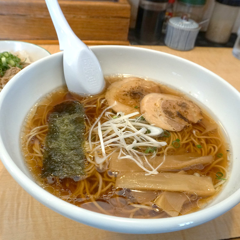 醤油ラーメン(博多塩ラーメン 城(JYO))