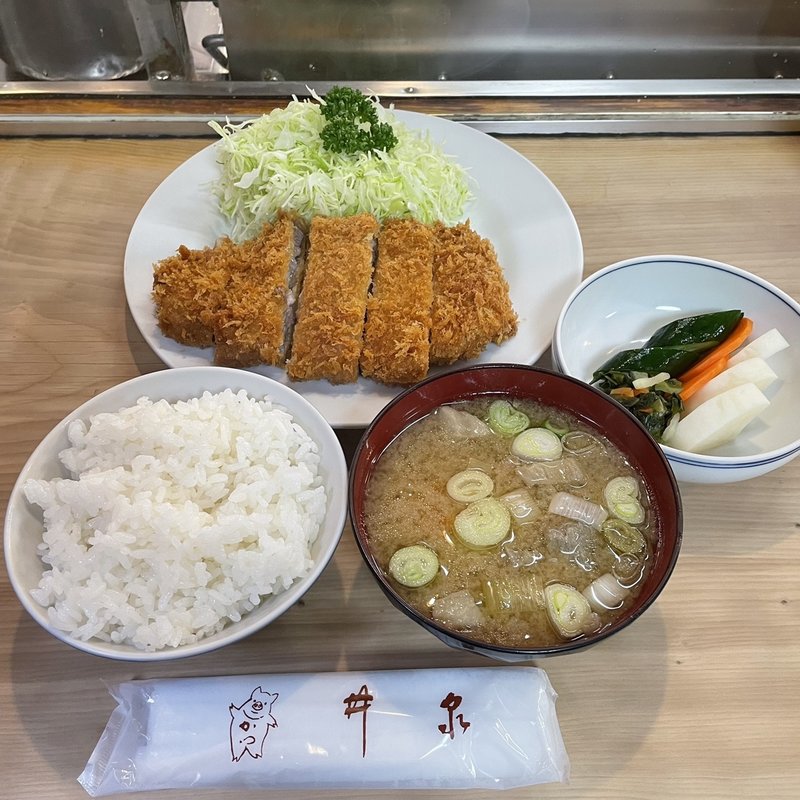 特ロースかつ＋食事セット(井泉 本店 （いせん）)