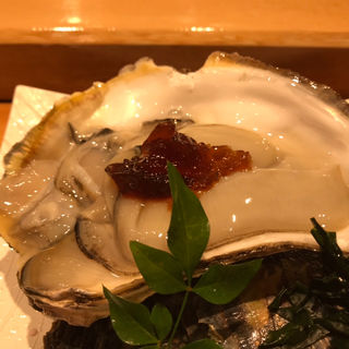 岩牡蠣(塩釜すし哲　S-PAL仙台店)