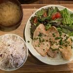 ごま味噌ポーク定食(AOBAYA)