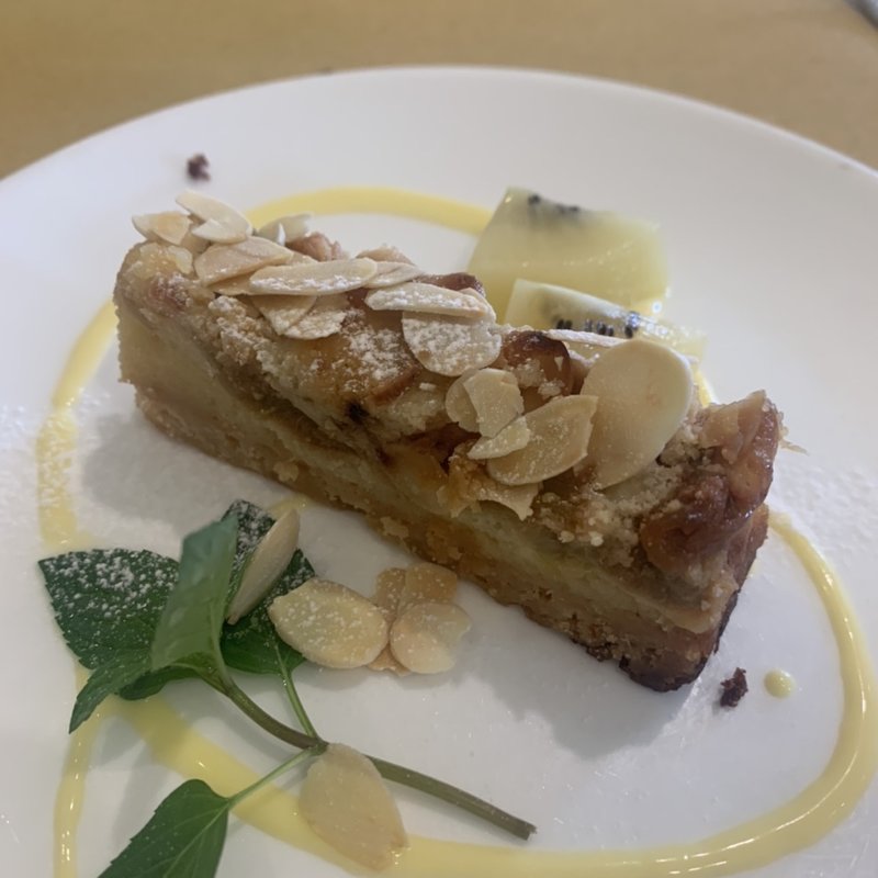 ルバーブケーキ(オステリア)