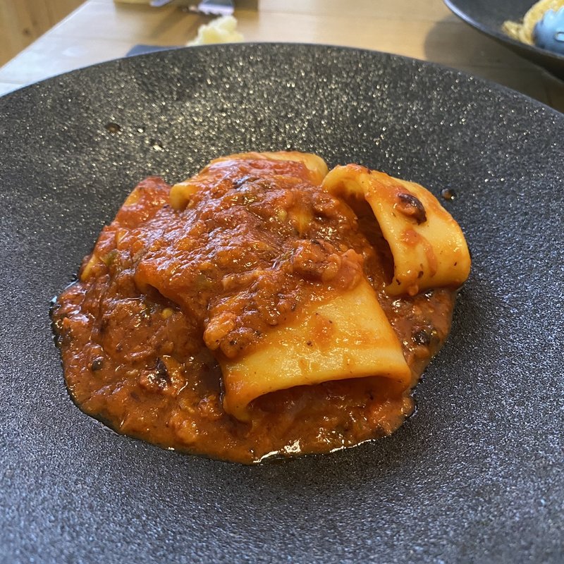 積丹産水ダコのアラビアータパッケリ(セミーナ)