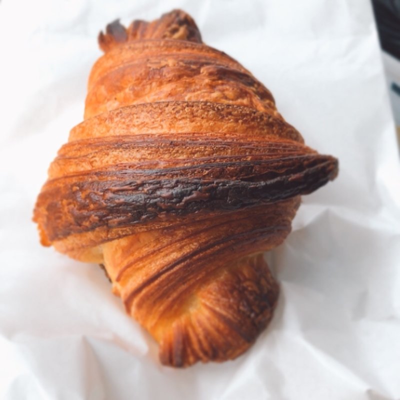 クロワッサン (ぱん屋　やまなか)