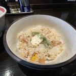 ガーリックバターライス(柳麺まる重)