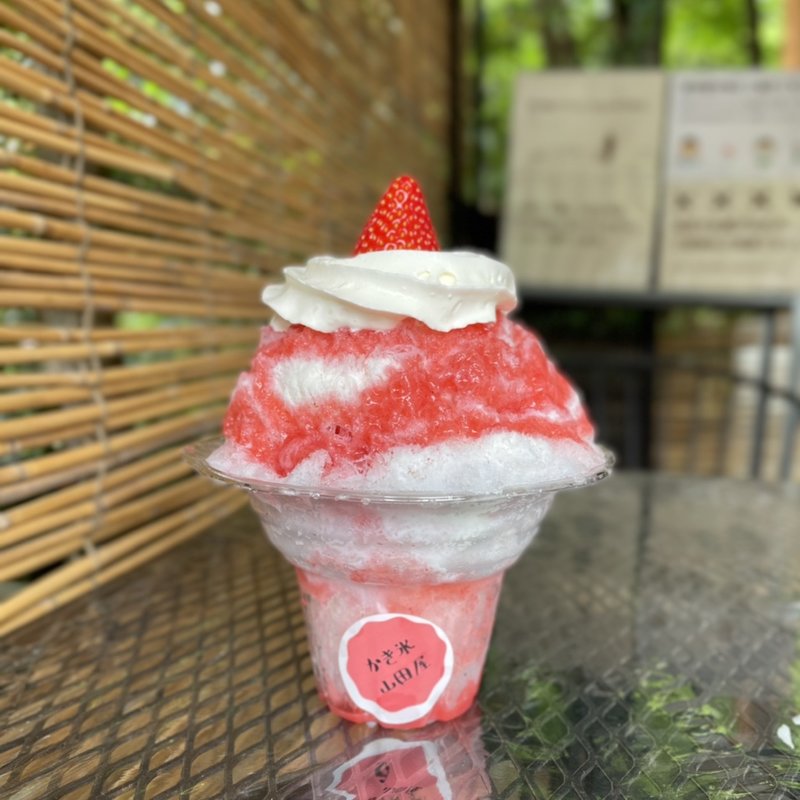 生いちごみるくNi生クリーム(かき氷　山田屋)