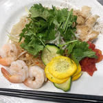海老とパクチーの冷麺(マンゴツリーキッチン 横浜ジョイナス )