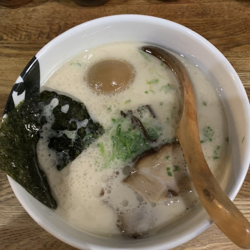 とんこつらーめん(煮卵トッピング)(らーめん ばっこ志)