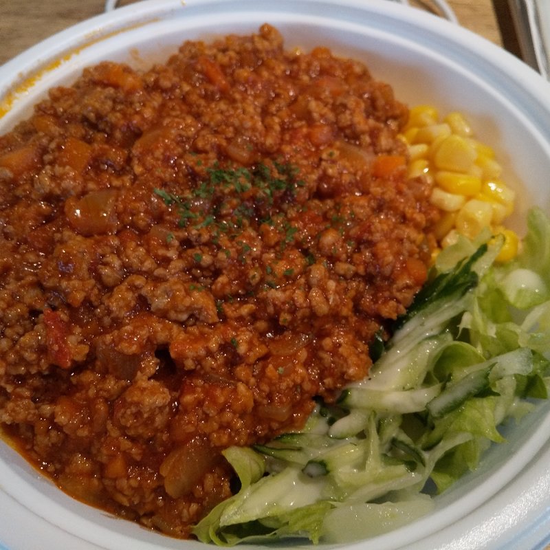 オムライス(葉もれ日)