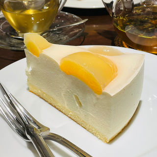 白桃のレアチーズケーキ(ハーブス アトレ恵比寿店)