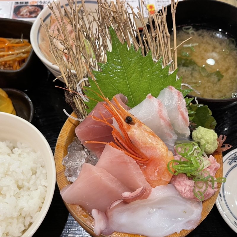 本日の刺身定食(目利きの銀次 肥後橋駅前店)