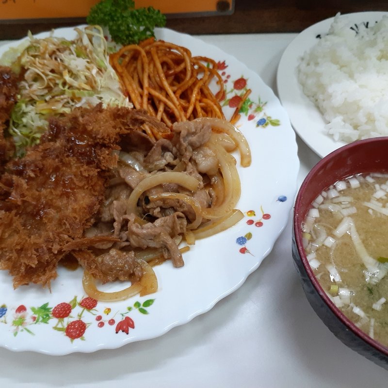 豚しょうが焼・ヒラメフライ盛り合わせライス(キッチン南海 下北沢店)