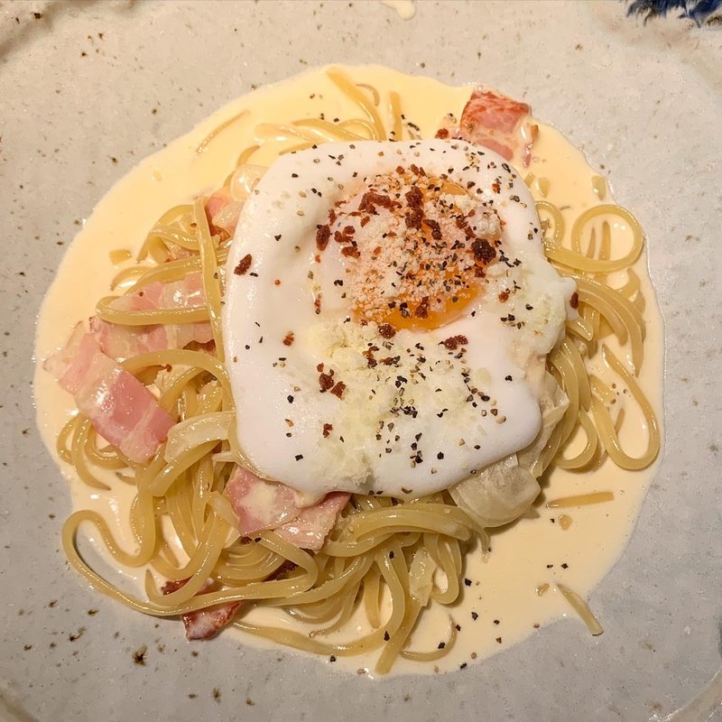 ふんわりメレンゲのカルボナーラ(古民家　胡座イタリアン)