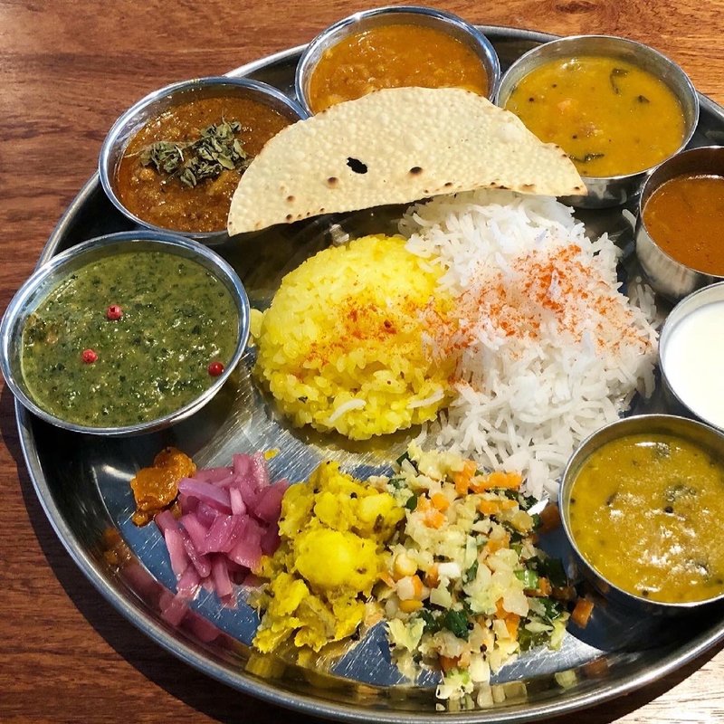 ミールスセット(月とスパイス)