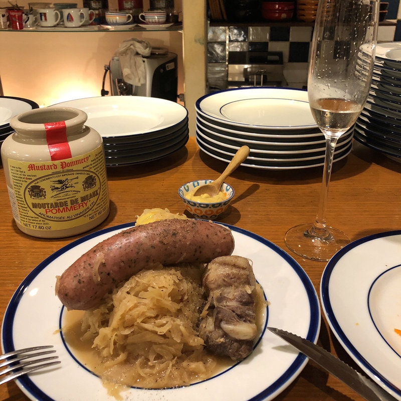 シュークルート(ブラッスリー ロワゾブリュ （L'Oiseau Bleu）)