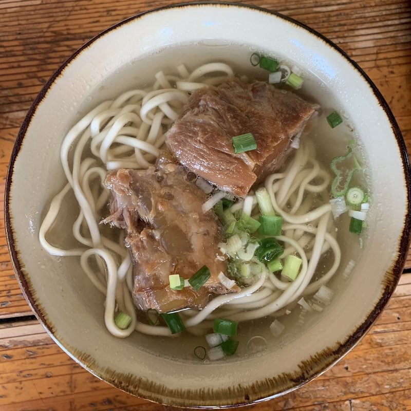 ソーキそば（小）(田舎 安謝店 )