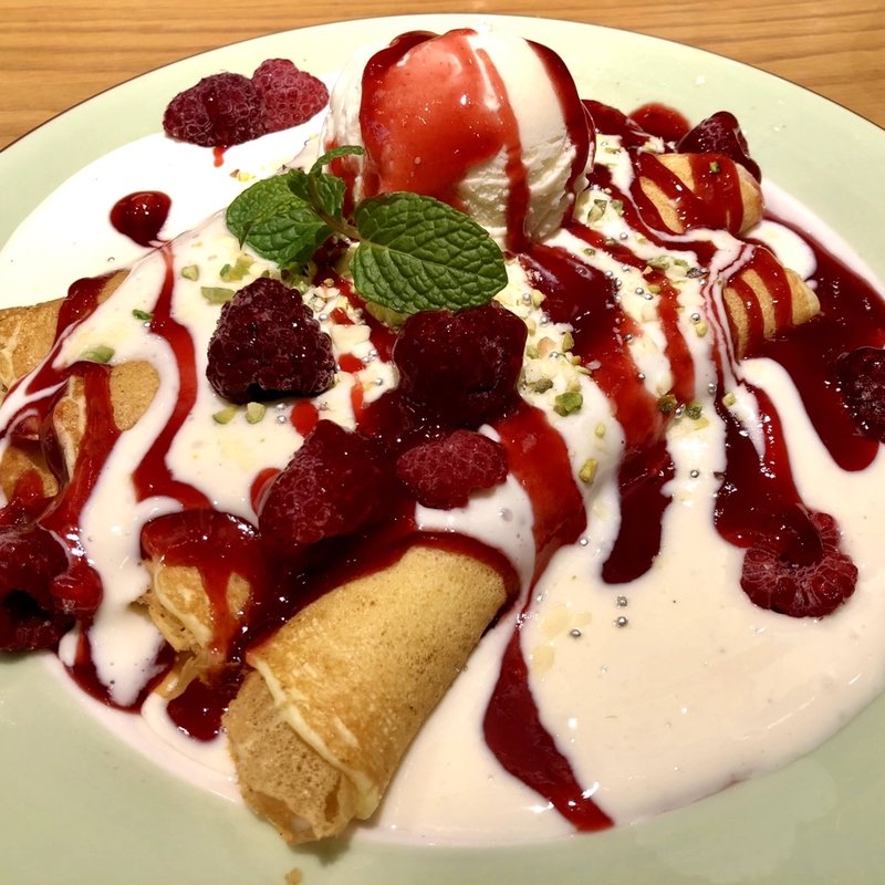 ストロベリーロールパンケーキ(ホノルルコーヒー 池袋東武店)