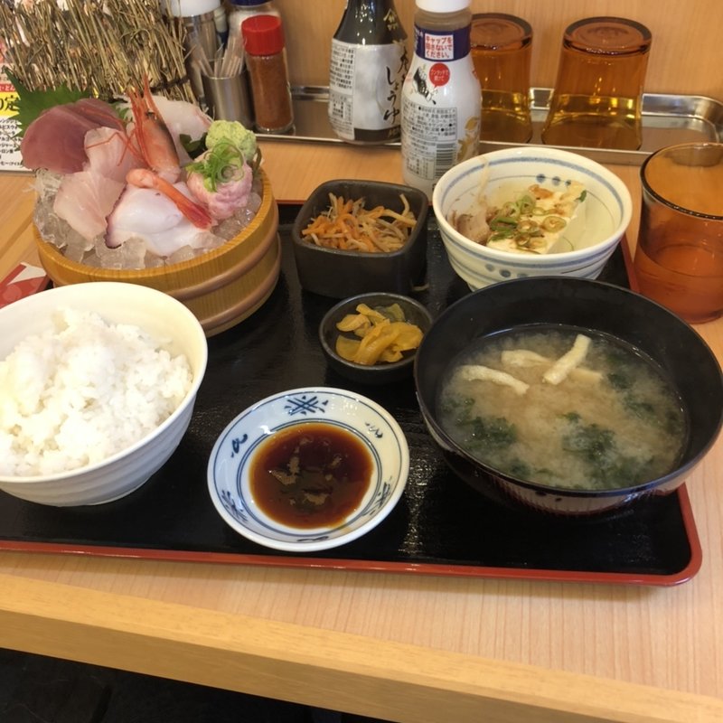 刺身定食(目利きの銀次 姫路北口みゆき通り店)